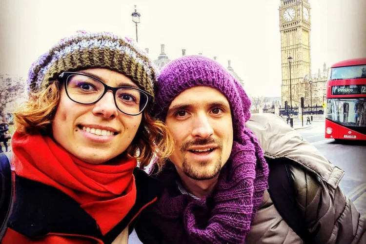 Povestea unor clujeni, care s-au mutat în Spania! Pandemia numai le-a grăbit planurile. Acum sunt nomazi digitali, dar stau lângă mare - FOTO        