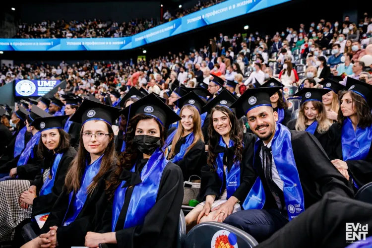 Mediciniștii clujeni au fost cei mai buni din țară la examenul de Rezidențiat. Absolvenții UMF Cluj au cele mai mari punctaje și rată de promovare