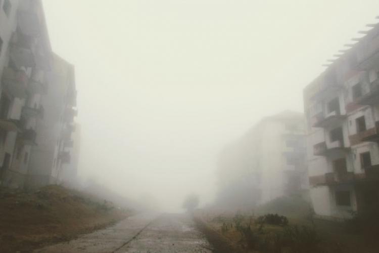 ”Orașul fantomă” din România, unde un bloc se vinde cu 50.000 de euro. Un eșec de ”aur” al epocii comuniste - FOTO   