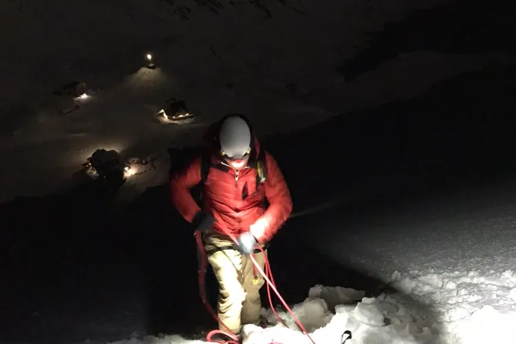 Clujeancă salvată în Munții Făgăraș de salvamontiști - FOTO   