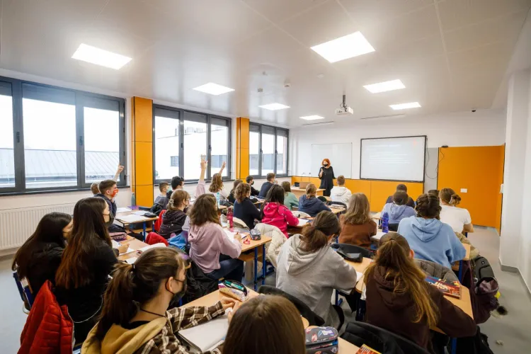 Programa BAC 2022: Ce trebuie pregătit la Limba și literatura Română, Matematică și Istorie