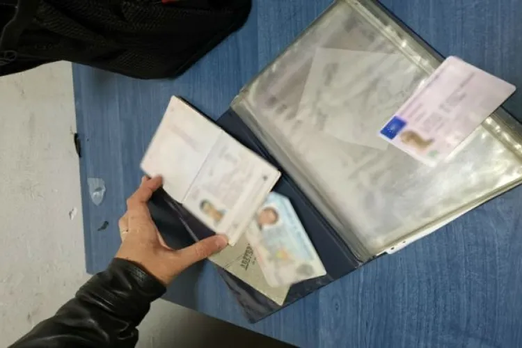 Acte false pentru permise de conducere. ”Fabrica” era la Cluj și Alba - VIDEO