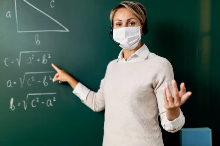 Grevă în școlile din România. Profesorii nu vor face ore în intervalul 11:00-13:00