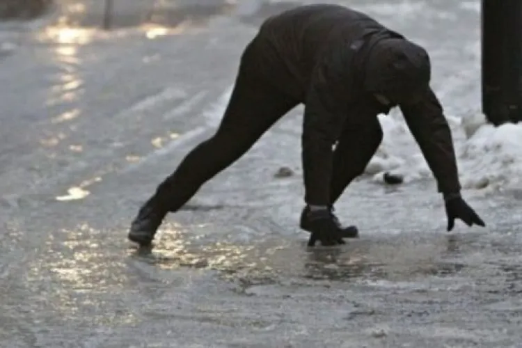 20 de tone de material antiderapant folosite în Florești