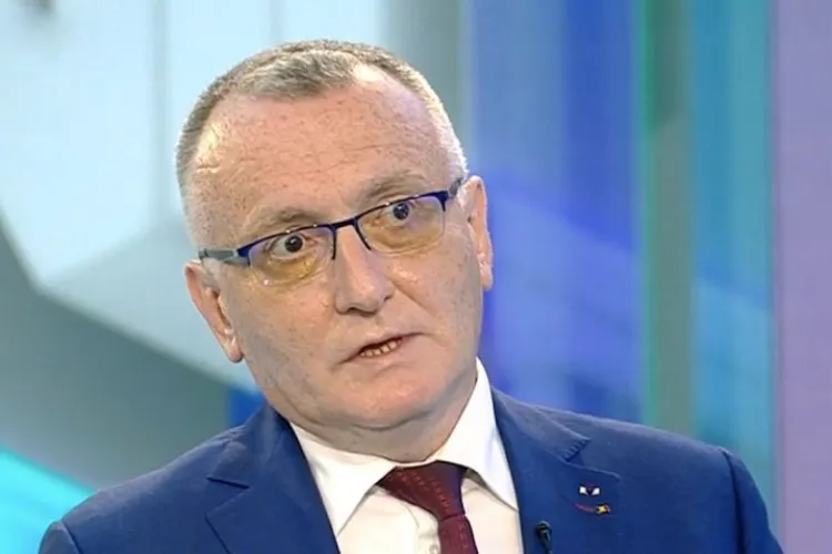 Ministrul Educației, anunț despre bursele elevilor. Cum pot beneficia de ajutor cei care au pierdut bursa de merit