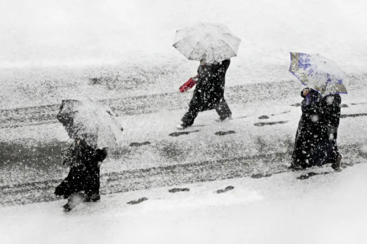 Jumătate din ţară, sub cod galben de ninsori şi viscol. Anunţul făcut de Alina Şerban, metorolog ANM