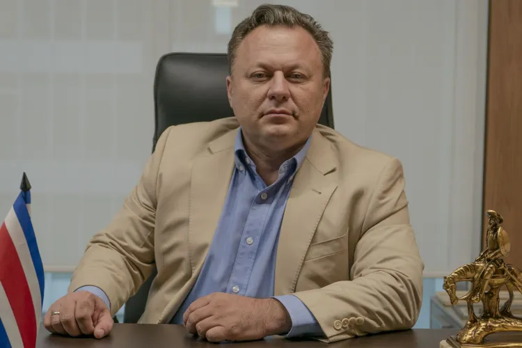 Dragoș Dolănescu, fiul lui Ion Dolănescu, s-a vaccinat de cinci ori cu trei vaccinuri diferite