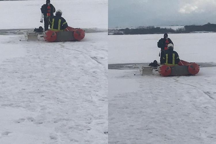 Copii căzuți într-un lac înghețat. S-a rupt gheața în timp ce se dădeau cu bicicletele - FOTO