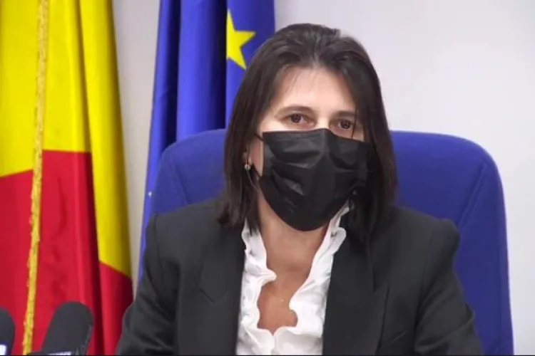 Avocatul Poporului declară neconstituțională condiționarea contractului de muncă cu vaccinare