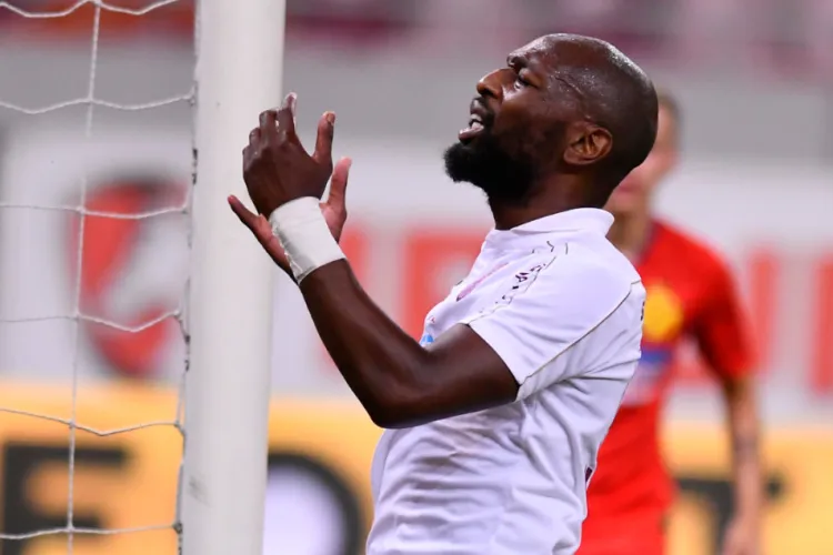 CFR Cluj nu vrea să renunțe la Mike Cestor! Campioana blochează mutarea fotbalistului la FCSB