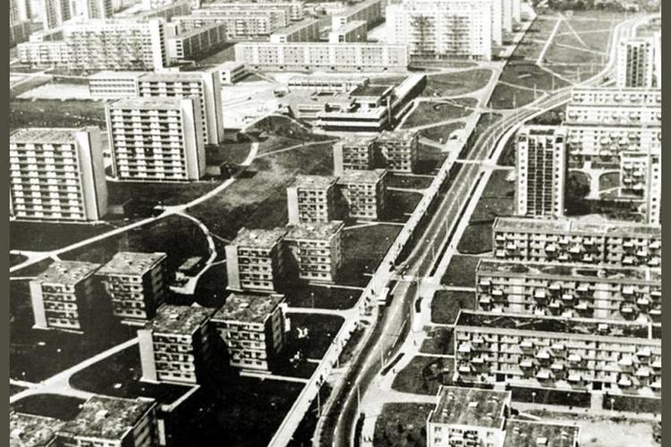 Arhitectul Vasile Mitrea, care a proiectat cartierele Grigorescu şi Gheorgheni, e dezamăgit de spațiile verzi și de parcaje   