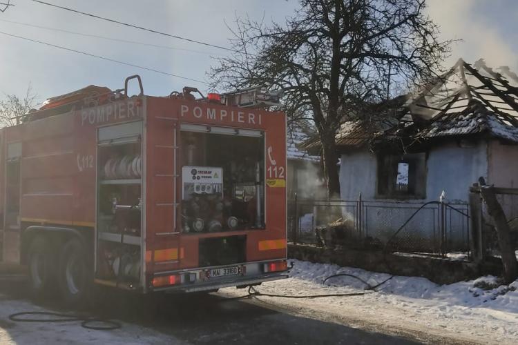 Un bărbat a luat foc într-o casă din satul Gheorgheni, de lângă Cluj-Napoca. Tragedie în plină iarnă