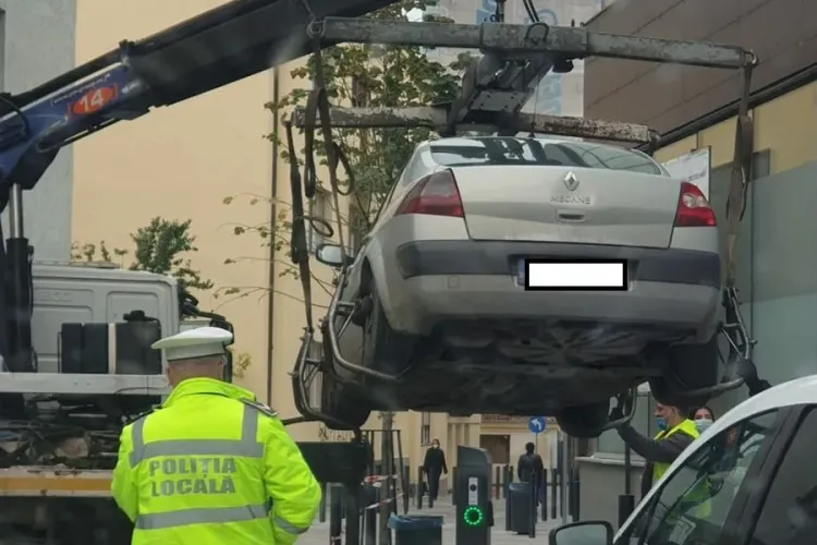 Ghinion! Ce spune Emil Boc despre cazul familiei din Alba, cu copil cu handicap, a căror mașină a fost ridicată