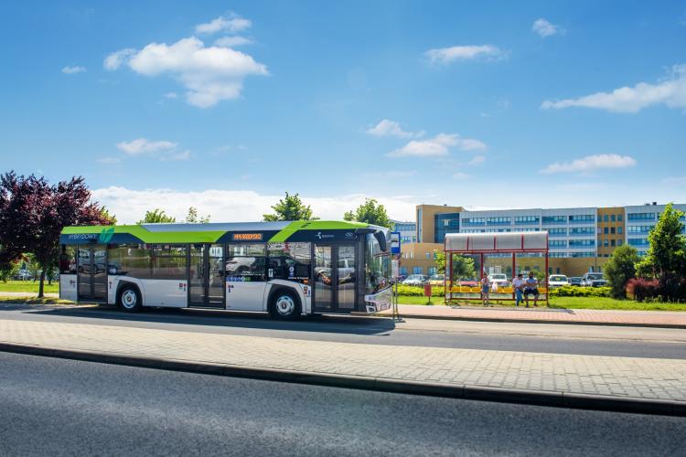 Câmpia Turzii va avea, în sfârșit, transport public local cu șapte autobuze hibrid