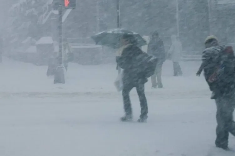 Viscol în România! S-a emis Cod galben de viscol pentru 21 de județe