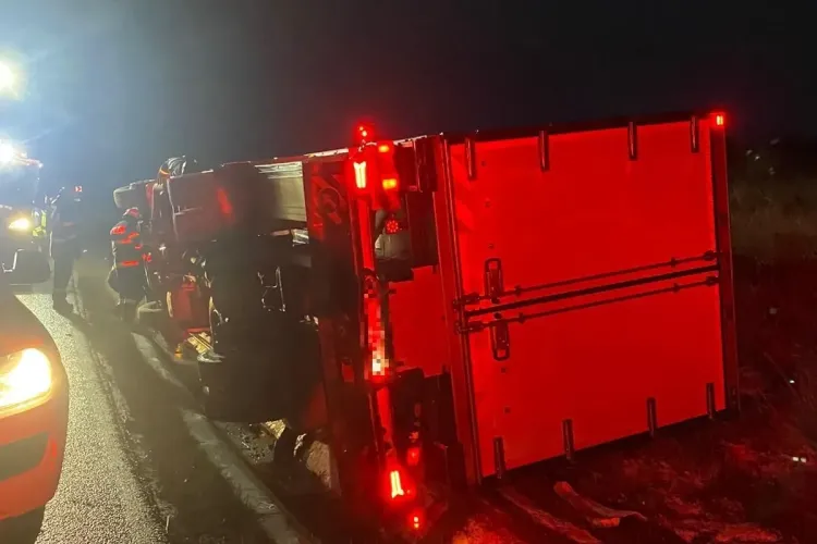 TIR răsturnat pe Centura Apahida - Vâlcele