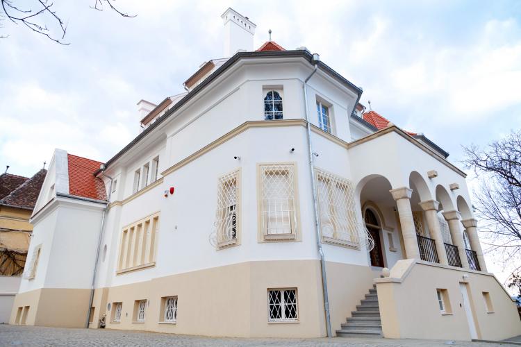 Casa Albă, poarta spre trecut a Clujului. Este cea mai frumoasă vilă a Clujului? - FOTO