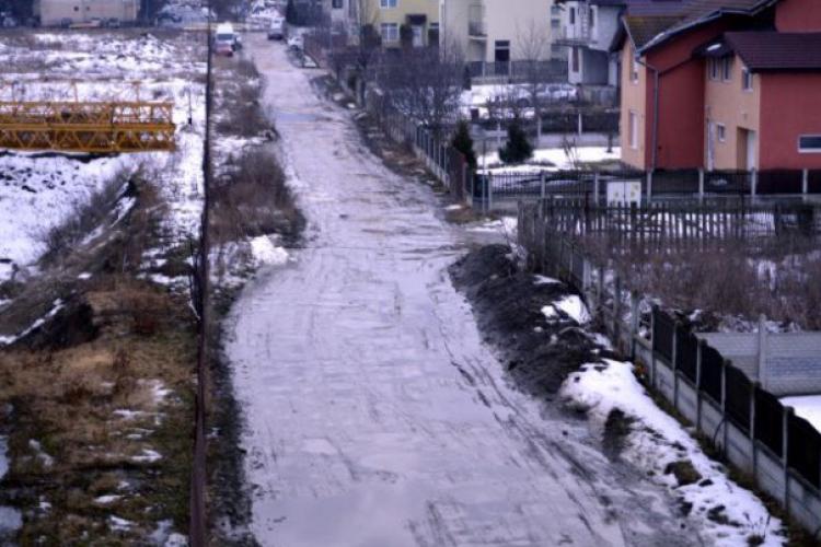 Un om de afaceri și-a cumpărat o stradă întreagă din oraș. Primăria se chinuie să o recupereze