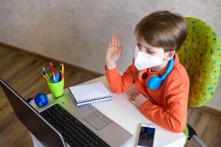 Risc major de trecere a școlilor din județ în online! Clujul pe primul loc în țară după gradul de ocupare a spitalelor COVID