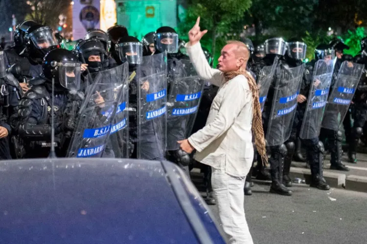 ACUZAȚII și ȘOC în Jandarmeria Română! Celebrul colonel ”Fantoma albă” cere pensionarea. El a condus reprimarea protestatarilor din 10 august 2018