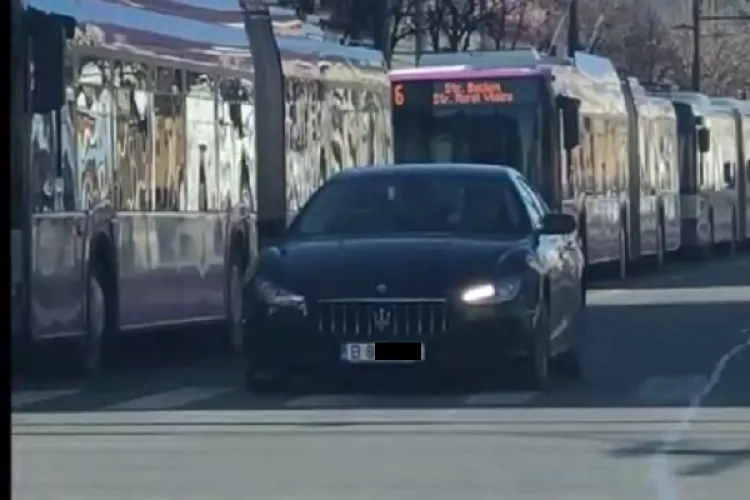Șofer ”rătăcit” pe B-dul 21 Decembrie 1989: Poate fugea de firma de leasing - VIDEO