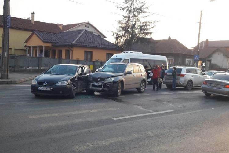 Accident pe strada Corneliu Coposu! S-a înregistrat și o premieră - FOTO