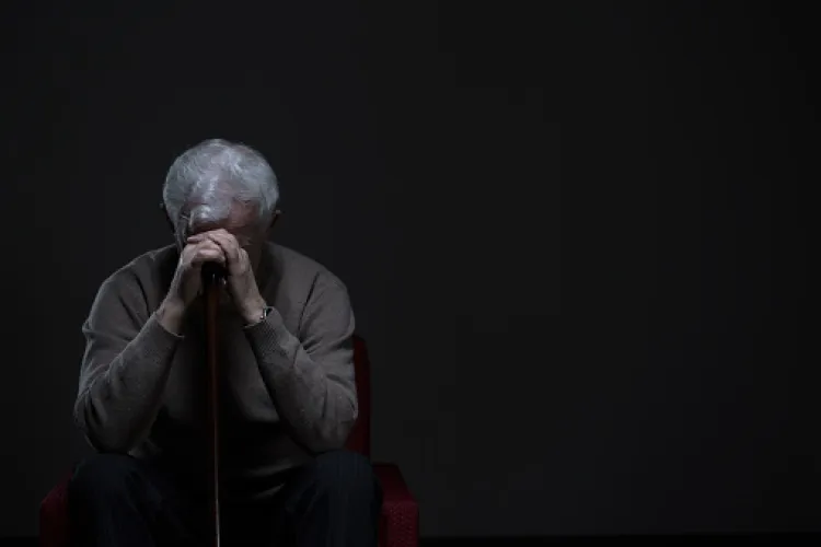 Un român s-a sinucis din cauza unei facturi la curent. Mesajul lăsat pe plicul de la factură „Nu mai am bani să plătesc”