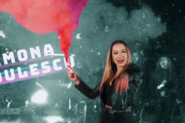 O studentă la economie a filmat o manea la UBB Cluj. Cum a fost posibil? - VIDEO