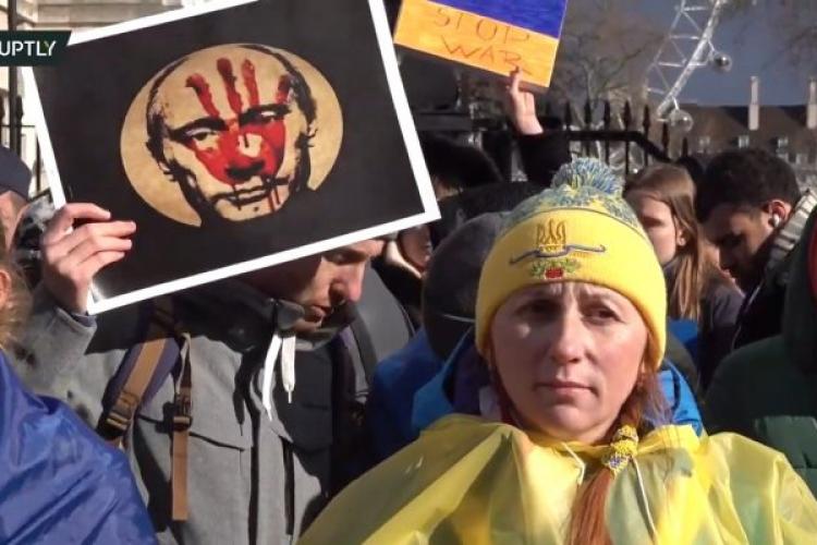 Sute de deputaţi și jurnalişti ruși condamnă „operațiunea specială” împotriva Ucrainei: „O atrocitate fără egal”
