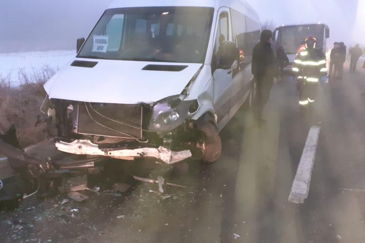 Cluj - Accident cu multiple victime. A fost implicat si un microbuz - VIDEO