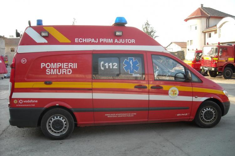 Grăbită să vină pe lume, o fetiță s-a născut în mașina SMURD. Copilul a ajuns sănătos la un spital din Cluj-Napoca - FOTO