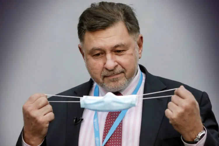 Ministrul sănătații, Rafila, după decizia luată de CCR - „Masca este mai eficientă în acest moment decât vaccinul”