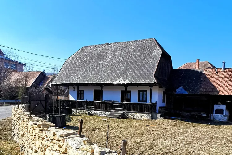 Casă din Cluj! V-ar plăcea să locuiți aici? - FOTO