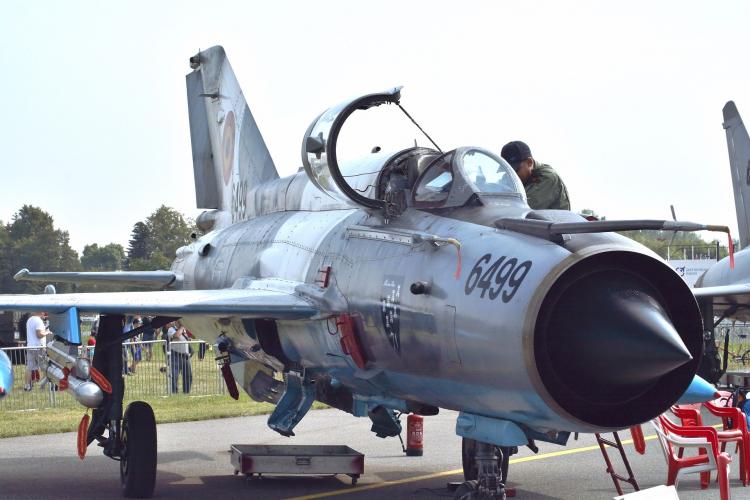 Analistul militar Radu Tudor: ”Vindeţi rapid MiG-urile şi aduceţi mai repede F-16!”
