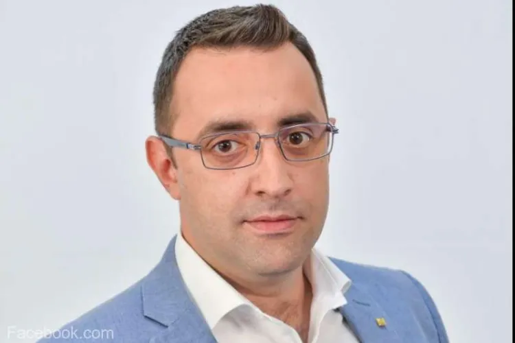 Un stomatolog ”plantat” director la Institutul de Transplant din Cluj: ”Golănii pesediste în vreme de război!” - FOTO