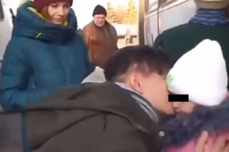 Replica unui copil ucrainean, refugiat la Cluj, i-a umplut de lacrimi: Nu a vrut cadou pentru el, ci pentru ”tati”, rămas acasă să lupte - FOTO