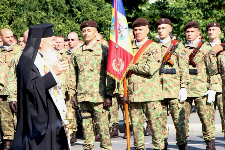 Românii între anumite vârste vor fi incluși în rezerva generală, în caz de război. Ce înseamnă acest lucru