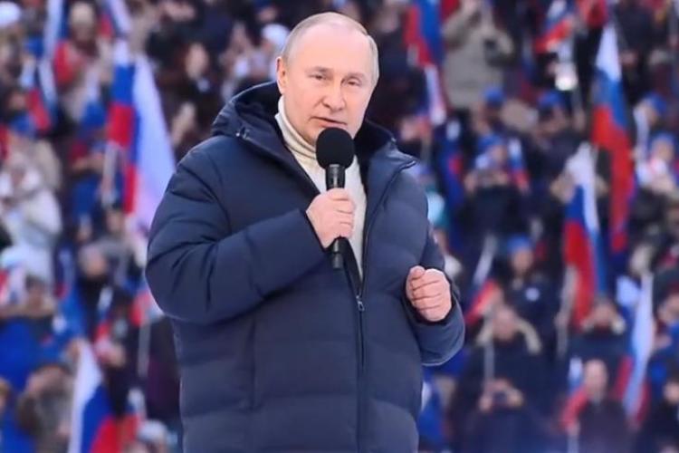 Putin a purtat la discurs o geacă de 15.000 de dolari. Dictatorului îi place viața bună din Occident