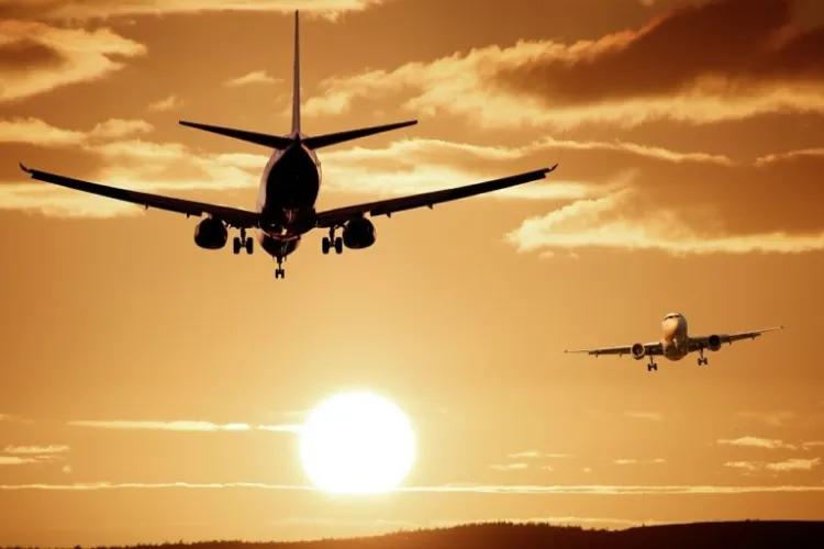 Alertă cu bombă la bordul unui avion Wizz Air, care zbura deasupra României