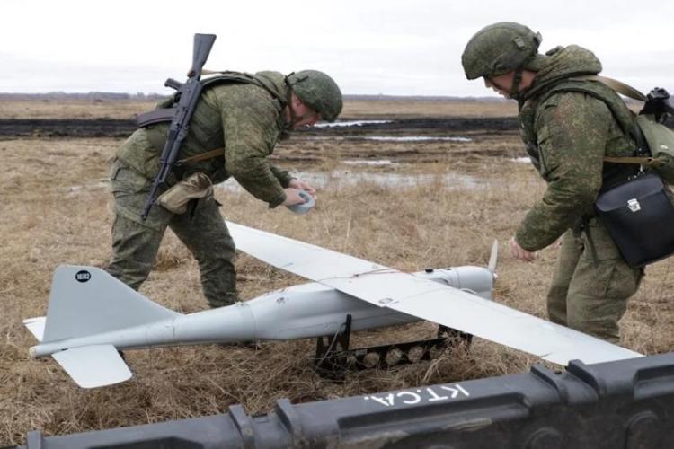 Drona căzută la Bistrița a predată SRI! Are inscripții rusești și e folosită în recunoaștere - FOTO 