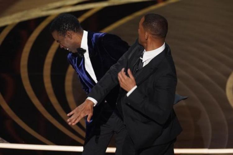 De ce boală suferă soția lui Will Smith. Motivul pentru care actorul i-a dat o palmă lui Chris Rock în timpul galei Oscar 2022