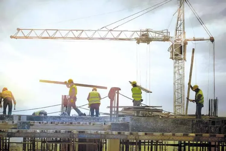 Creștere solidă a lucrărilor din construcții, cu aproape 13% în ianuarie 2022