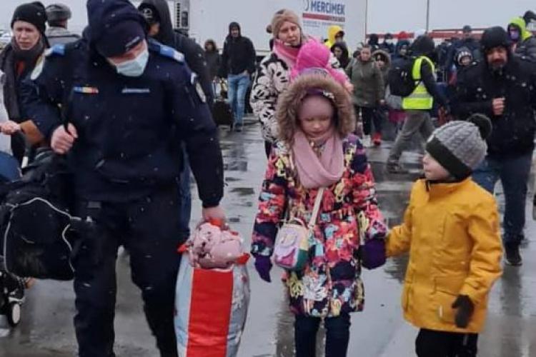 Orfanii din Ucraina nu pot fi adoptați în România, copiii se vor întoarce acasă după război, spune Firea