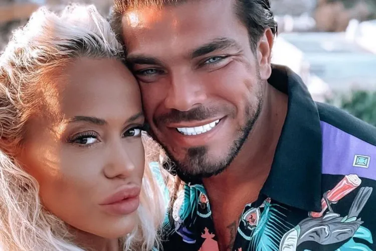 Anda Adam mult mai talentată la declarații de dragoste, decât la parcarea BMW-ului la Cluj? Postarea emoționantă a artistei pentru logodnic - FOTO