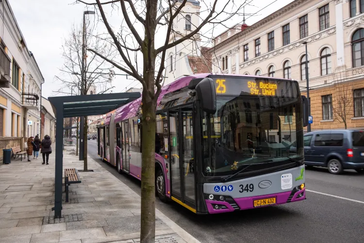 Au fost relocate 4 stații pe B-dul 21 Decembrie 1989 - FOTO