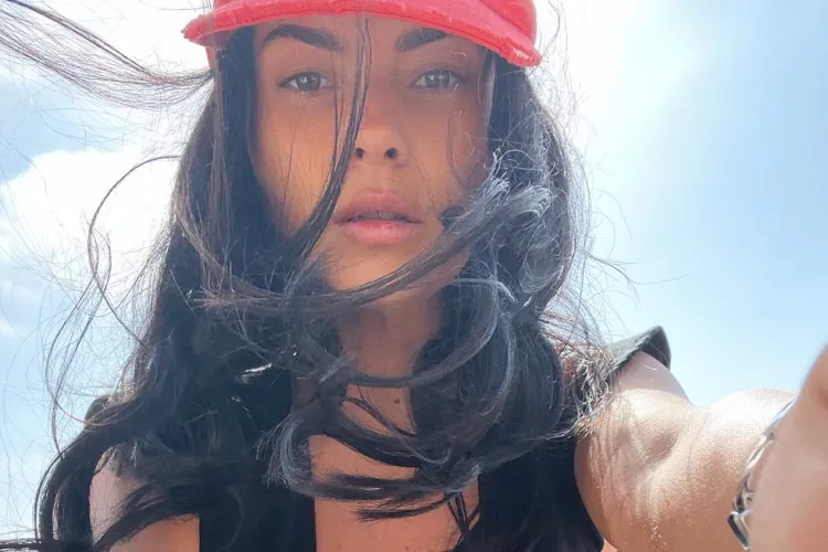 Imagini incendiare cu INNA, pe malul Oceanului Pacificului în SUA. Artista e în formă maximă - FOTO