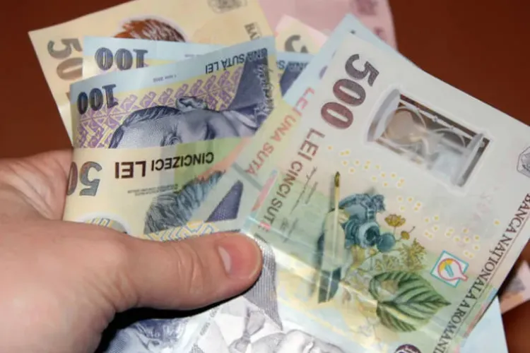 Se măresc ratele de la 1 aprilie. Cine va plăti mai mult chiar și cu 100 de lei de mâine, după creşterea IRCC şi ROBOR