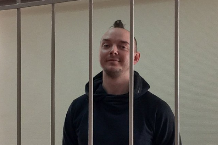 Cunoscutul jurnalist rus de investigaţii Ivan Safronov, judecat pentru „înaltă trădare” de către autoritățile Rusiei