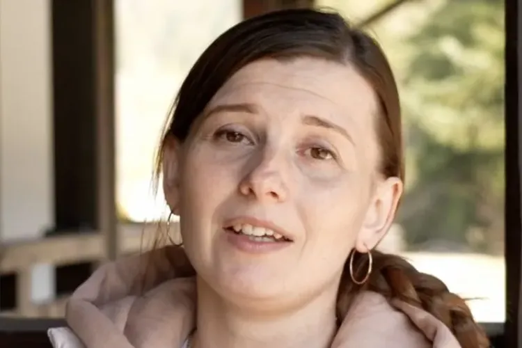 O familie din Ucraina se roagă pentru Putin la mănăstirea de la Sihăstria: „M-am rugat să devină înțelept”