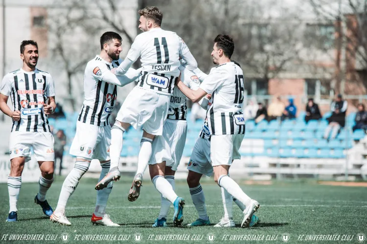 Remiză în favoarea „studenților”. Primele două clasate au rămas cu tabela „înghețată”, „U” se poate apropia amenințător de locurile direct promovabile